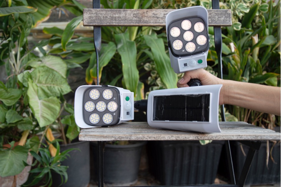 l'éclairage à détection de mouvement réduit l’intrusion